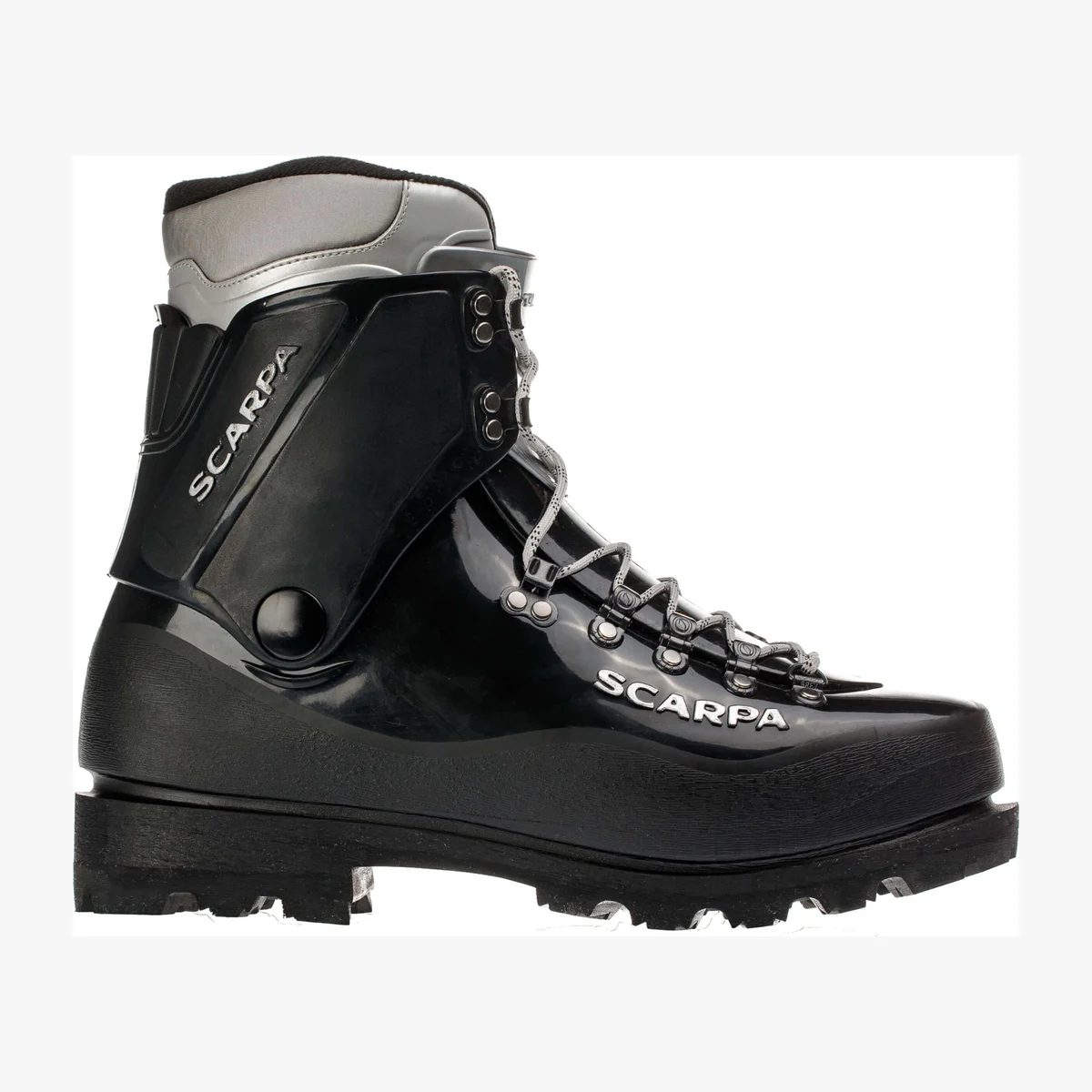 Фото снаряжения: Двойные альпинистские ботинки Scarpa Vega